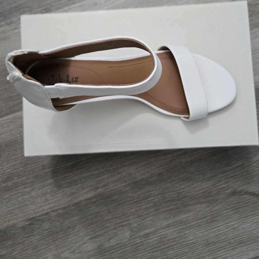 Style & Co Paycee heeled Sandals